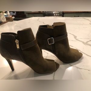 Marc Fisher Olive Green Peep Toe Shootie. Size 6 1/2.  3” Heel.